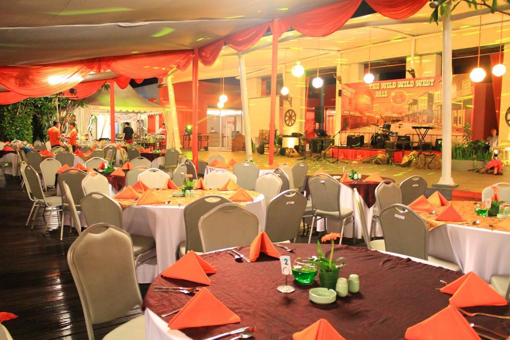Harris Hotel Sentul City Μπογκόρ Εξωτερικό φωτογραφία