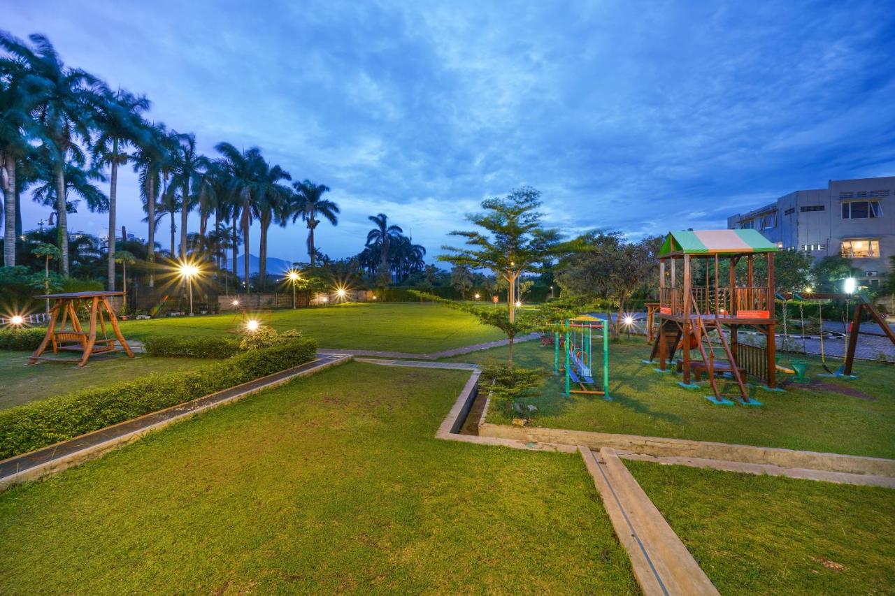 Harris Hotel Sentul City Μπογκόρ Εξωτερικό φωτογραφία