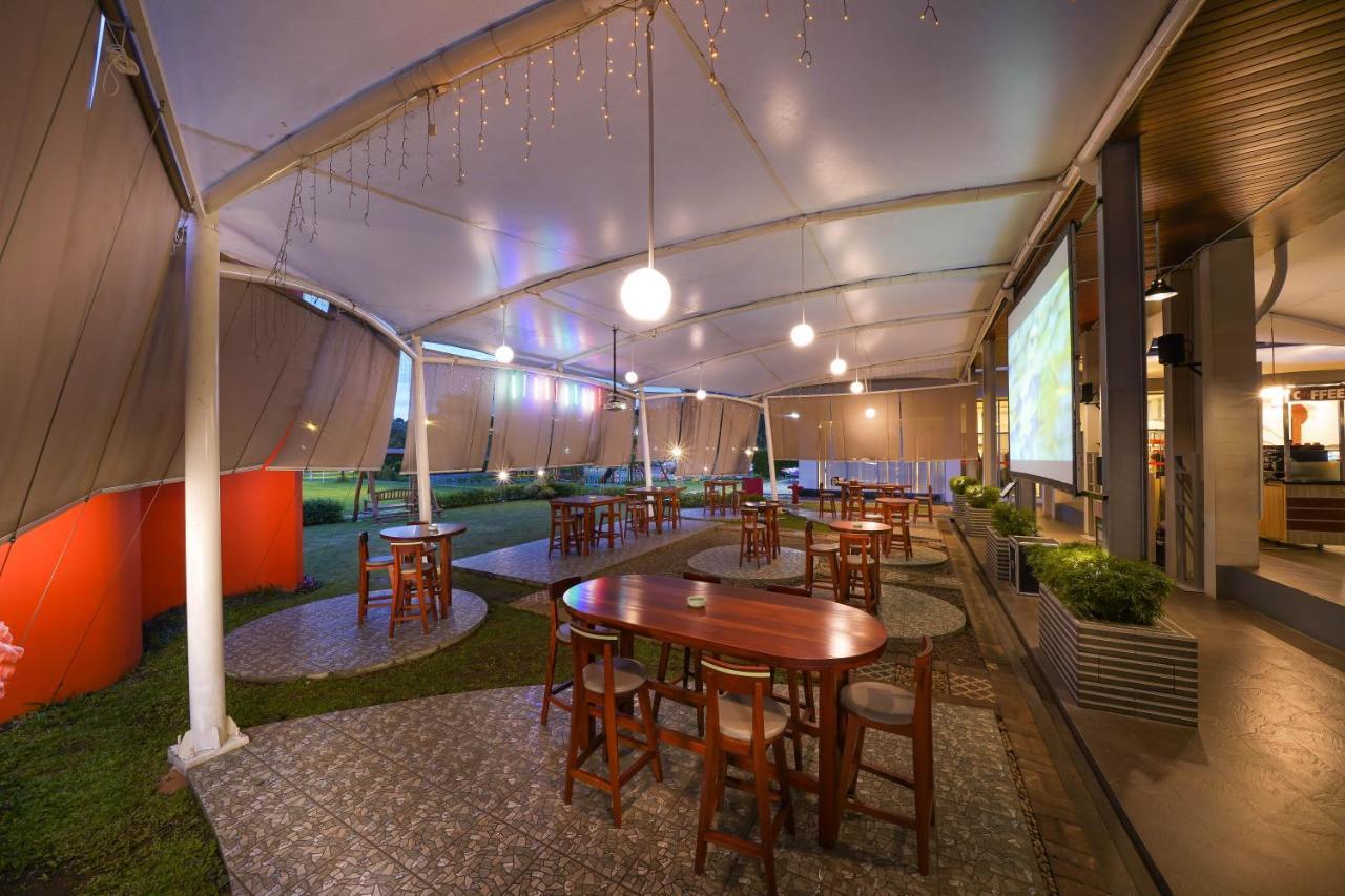 Harris Hotel Sentul City Μπογκόρ Εξωτερικό φωτογραφία